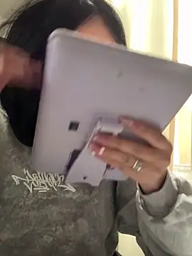 Snapshot of Sara_Fernandez_ chatting on 02/12/26, 01:39 Sara Fernandez online show from 02/12/26, 01:39