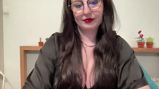 Snapshot of DorothyJoy chatting on 04/24/26, 12:18 DorothyJoy online show from 04/24/26, 12:18