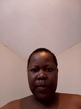 Snapshot of lah17 chatting on 02/17/26, 01:40 lah17 online show from 02/17/26, 01:40