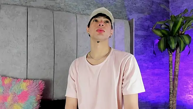 Snapshot of Elbombondelcircuit chatting on 02/27/26, 11:54 Elbombondelcircuit online show from 02/27/26, 11:54