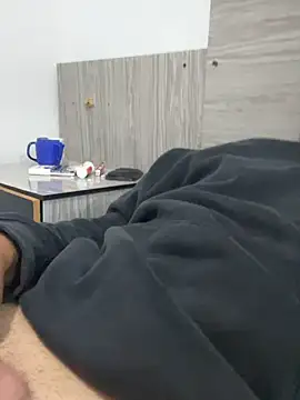 Snapshot of Luiznflp3 chatting on 03/03/26, 10:43 Luiznflp3 online show from 03/03/26, 10:43