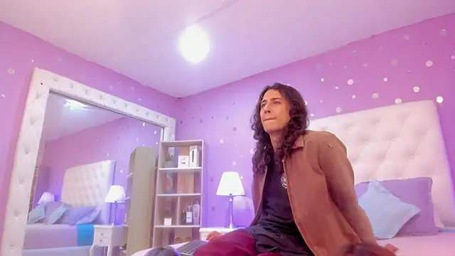 Snapshot of Goldentemptation_ chatting on 02/25/26, 07:45 Goldentemptation online show from 02/25/26, 07:45