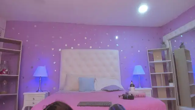 Snapshot of Goldentemptation_ chatting on 03/03/26, 07:42 Goldentemptation online show from 03/03/26, 07:42