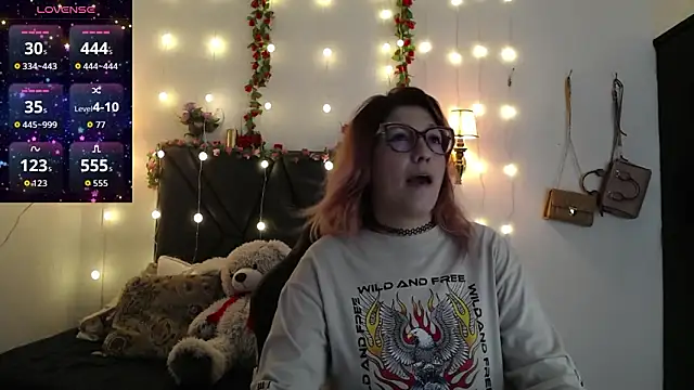 Snapshot of Sharma_Amayra chatting on 02/06/26, 07:28 Sharma Amayra online show from 02/06/26, 07:28