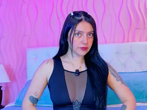 Snapshot of Mia_Cherry__ chatting on 02/23/26, 07:00 Mia Cherry online show from 02/23/26, 07:00