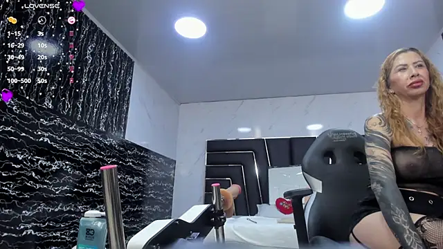Ladyy Scarlett online show from 05/14/26, 02:40