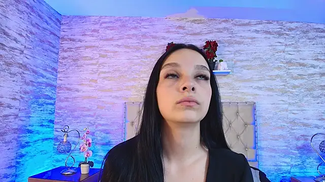 Elizabeth Ferrer online show from 04/16/26, 12:17