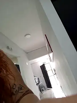 Snapshot of -Serena_ chatting on 03/25/26, 01:28 -Serena online show from 03/25/26, 01:28