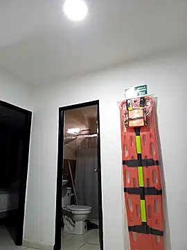 Snapshot of -Serena_ chatting on 03/26/26, 01:17 -Serena online show from 03/26/26, 01:17