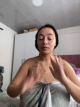JulietaRiios online show from 05/19/26, 05:30