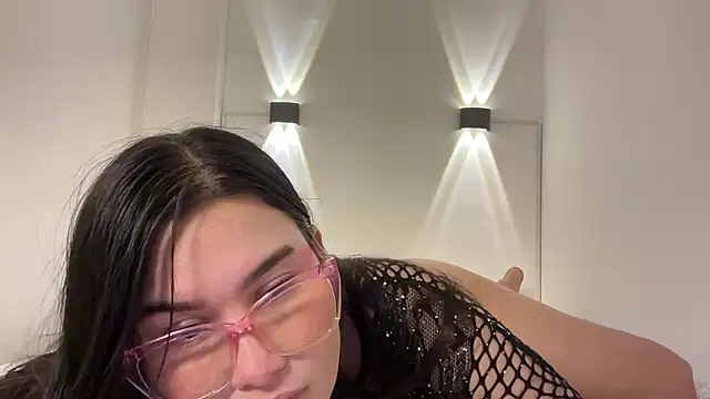 ImHannahWeaver online show from 02/16/26, 04:58