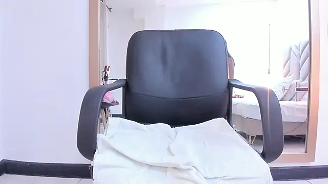 Snapshot of IsabellaFoox chatting on 03/01/26, 12:29 IsabellaFoox online show from 03/01/26, 12:29