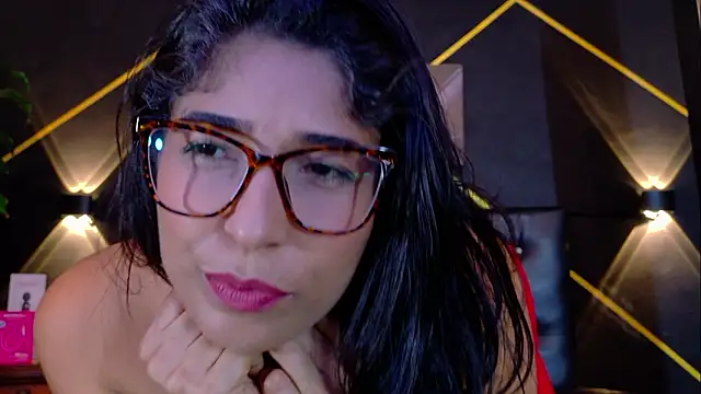 Snapshot of serena_kournikova chatting on 02/06/26, 10:35 serena kournikova online show from 02/06/26, 10:35