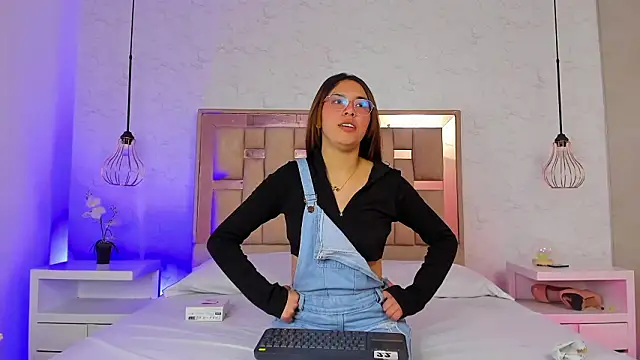 ChloeSteele online show from 02/10/26, 04:05