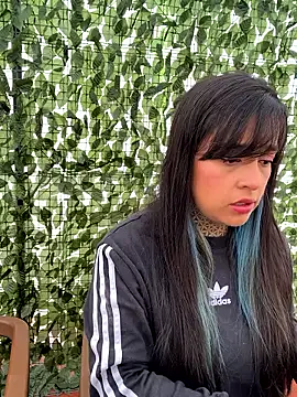 Annie Alicee online show from 02/07/26, 01:37