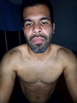 Snapshot of thom_1 chatting on 02/09/26, 02:37 thom 1 online show from 02/09/26, 02:37