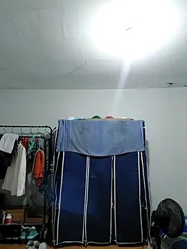 thom 1 online show from 04/18/26, 12:36