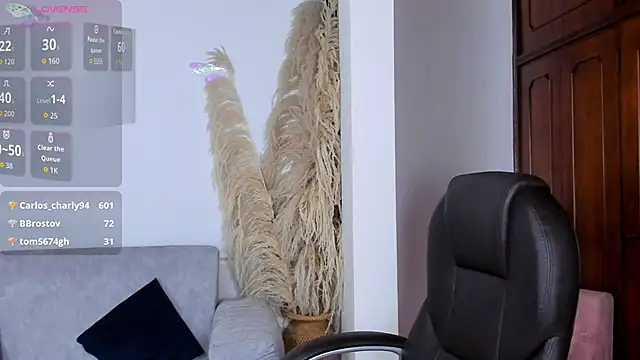 PamelaQueen  online show from 04/28/26, 02:27