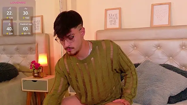 Aiden Gray online show from 02/17/26, 09:10