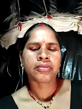 Snapshot of Hot_kiran4 chatting on 02/15/26, 06:43 Hot kiran4 online show from 02/15/26, 06:43