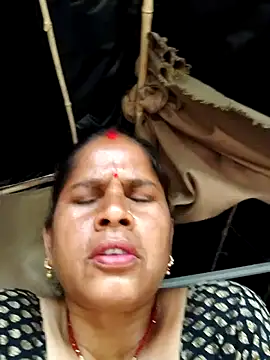 Snapshot of Hot_kiran4 chatting on 02/18/26, 09:38 Hot kiran4 online show from 02/18/26, 09:38