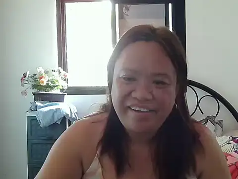 Snapshot of yummychubby29 chatting on 05/25/26, 03:23 yummychubby29 online show from 05/25/26, 03:23
