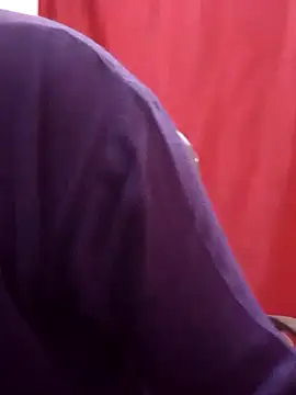 Snapshot of Hot_baby900 chatting on 02/21/26, 04:02 Hot baby900 online show from 02/21/26, 04:02