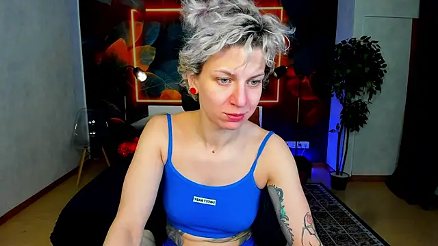 strip dancer online show from 03/02/26, 07:15