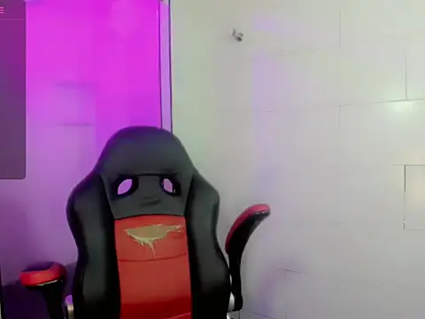 Maddye Fox online show from 03/12/26, 08:04