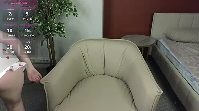 LovingWhisperr online show from 03/28/26, 01:16