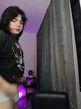 Daniellesins1 online show from 02/14/26, 06:43