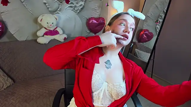 Snapshot of RachelDiRose chatting on 02/15/26, 03:14 RachelDiRose online show from 02/15/26, 03:14