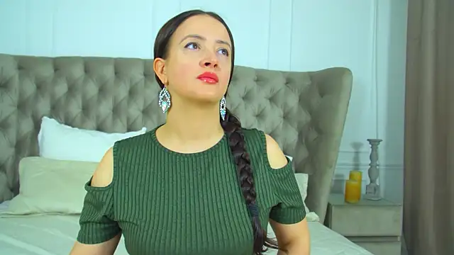 ElinaBellucci online show from 04/03/26, 04:10