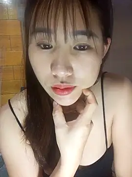 Snapshot of Yui-Ch1682 chatting on 02/20/26, 08:49 Yui-Ch1682 online show from 02/20/26, 08:49