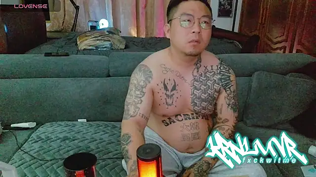 fxckuno online show from 04/12/26, 06:46