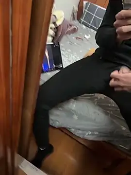 freshstudent online show from 02/23/26, 02:03