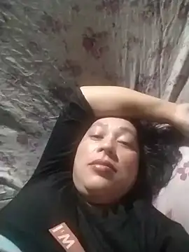 Snapshot of May_Bombs chatting on 02/10/26, 09:52 May Bombs online show from 02/10/26, 09:52