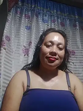 Snapshot of May_Bombs chatting on 02/23/26, 11:02 May Bombs online show from 02/23/26, 11:02