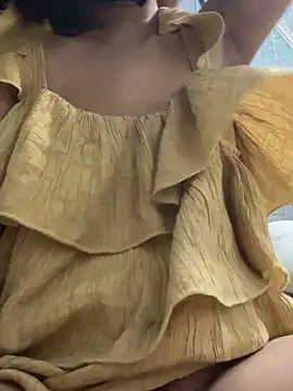 Miu Xinh online show from 03/17/26, 05:49