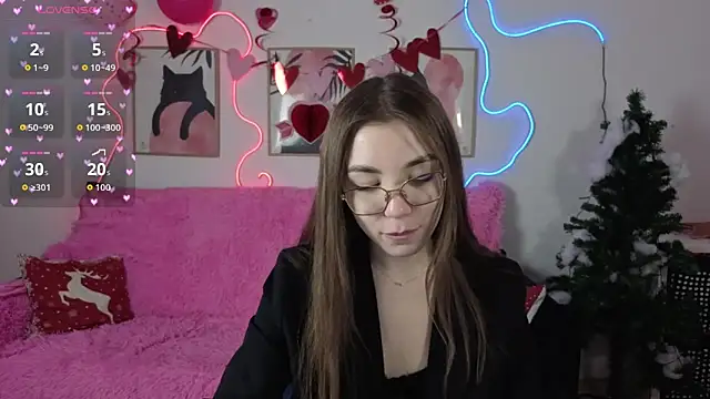 Snapshot of Adriennes chatting on 02/11/26, 02:33 Adriennes online show from 02/11/26, 02:33