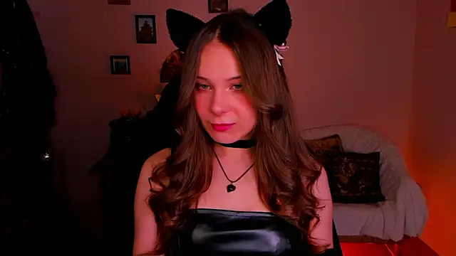 Snapshot of LanaLovely chatting on 05/20/26, 06:30 LanaLovely online show from 05/20/26, 06:30