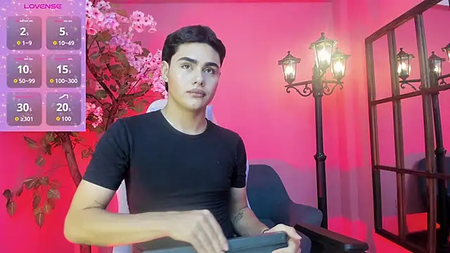 FemNoa online show from 02/11/26, 07:19