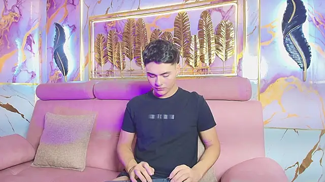 FemNoa online show from 02/20/26, 07:25