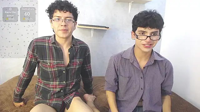 Snapshot of Eliotkinky chatting on 02/10/26, 02:10 Eliotkinky online show from 02/10/26, 02:10