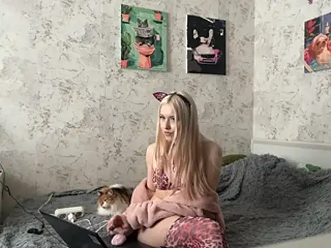 SisyLana online show from 02/20/26, 12:05