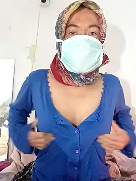 turbanlim07 online show from 02/15/26, 10:50