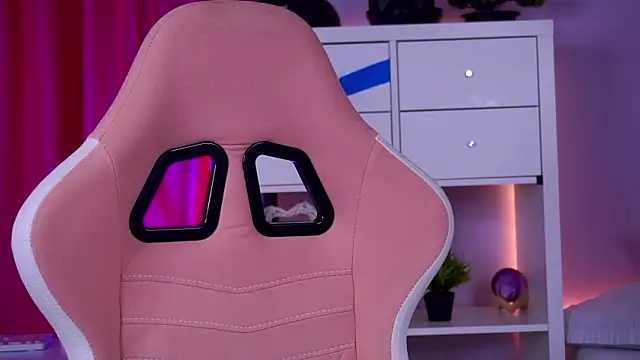 Snapshot of MistyReeds chatting on 02/11/26, 05:34 MistyReeds online show from 02/11/26, 05:34