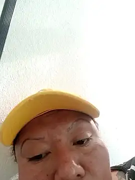 Snapshot of perrit17 chatting on 02/21/26, 04:41 perrit17 online show from 02/21/26, 04:41