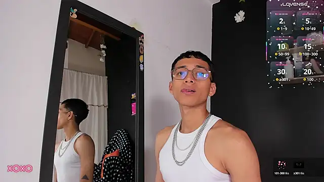 Snapshot of _Josh_Moon_ chatting on 02/10/26, 03:49 Josh Moon online show from 02/10/26, 03:49