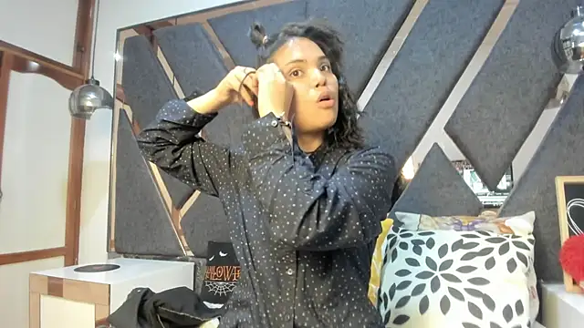 Maggyx online show from 03/26/26, 01:49